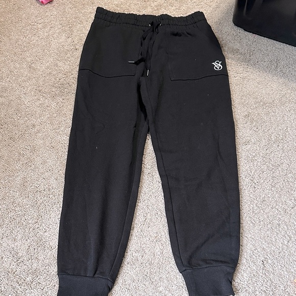 Victoria Secret Black On Point Joggers Medium - Picture 1 of 7